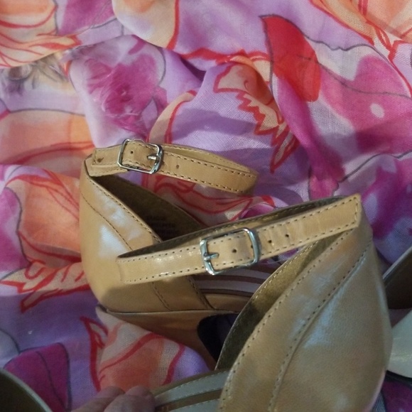 Enzo Angiolini Heels - Picture 8 of 8